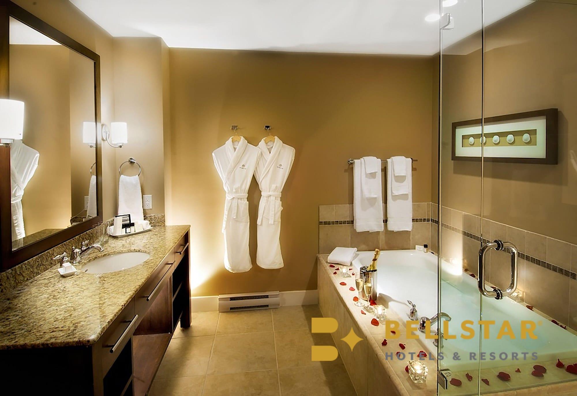 The Beach Club Resort — Bellstar Hotels & Resorts Parksville Bilik gambar
